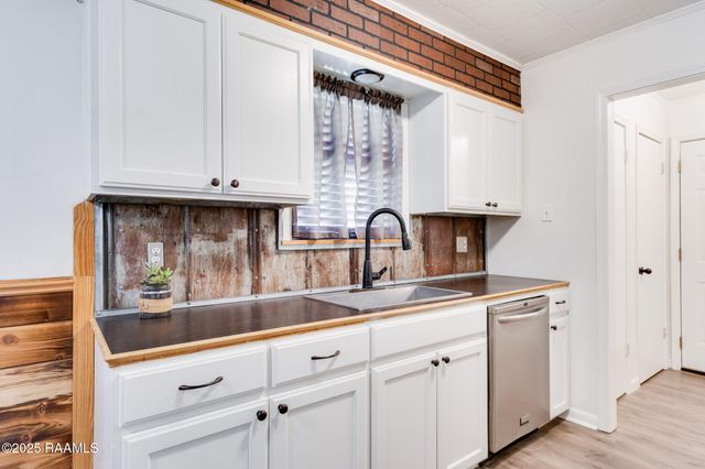 203 Latin Drive, Lafayette, LA 70507