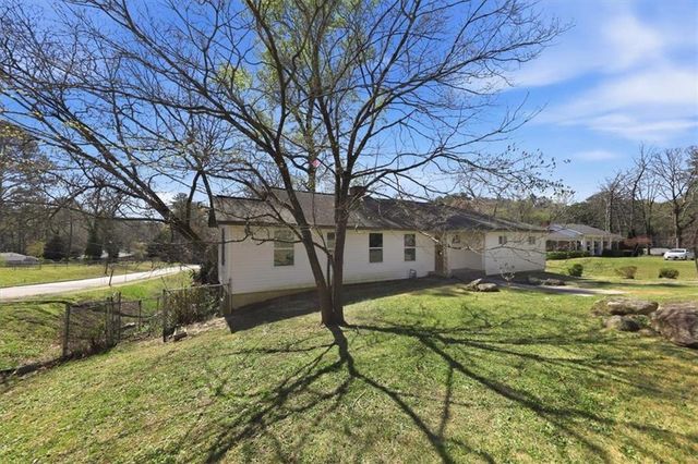 2994 Hogan Road SW, Atlanta, GA 30331