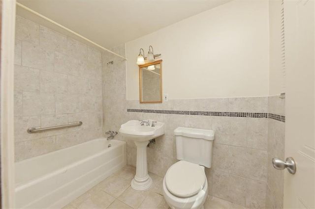 2994 Hogan Road SW, Atlanta, GA 30331