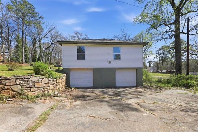 2994 Hogan Road SW, Atlanta, GA 30331