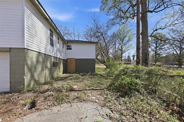 2994 Hogan Road SW, Atlanta, GA 30331