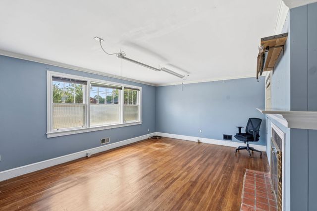 110 W Main Street, Duncan, SC 29334