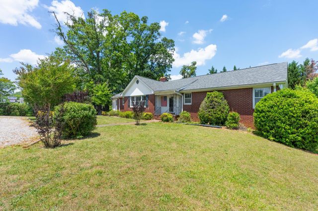 110 W Main Street, Duncan, SC 29334