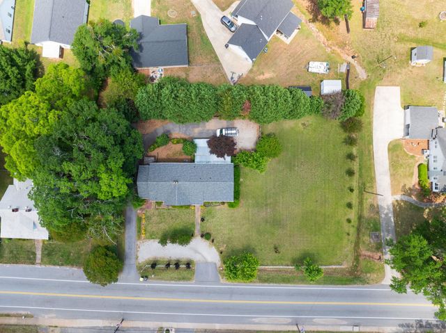 110 W Main Street, Duncan, SC 29334