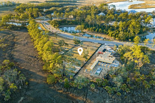 1077 Ship Builder Street, Daniel Island, SC 29492