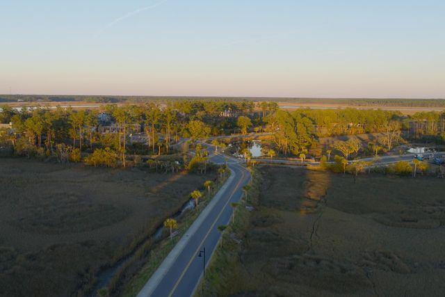 1077 Ship Builder Street, Daniel Island, SC 29492