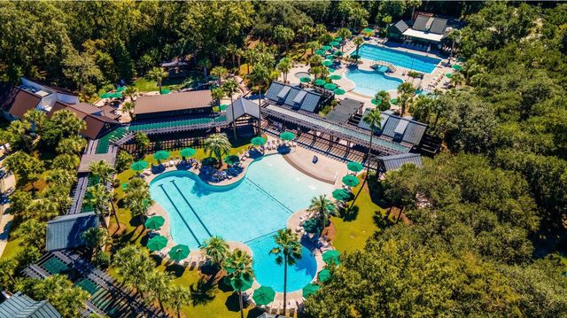 1077 Ship Builder Street, Daniel Island, SC 29492