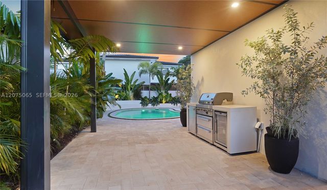 2311 SW 5th Ave, Miami, FL 33129