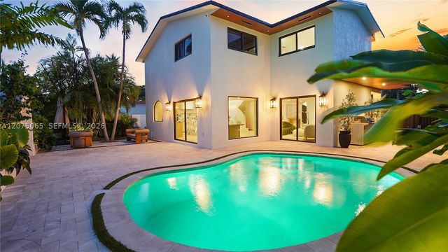 2311 SW 5th Ave, Miami, FL 33129