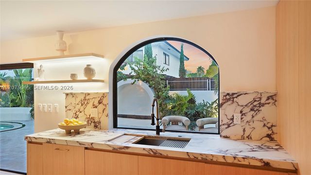 2311 SW 5th Ave, Miami, FL 33129