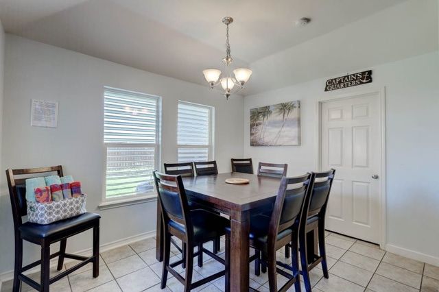 1530 Windy Oaks Dr, Aransas Pass, TX 78336