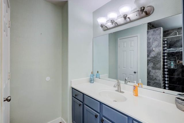 1530 Windy Oaks Dr, Aransas Pass, TX 78336