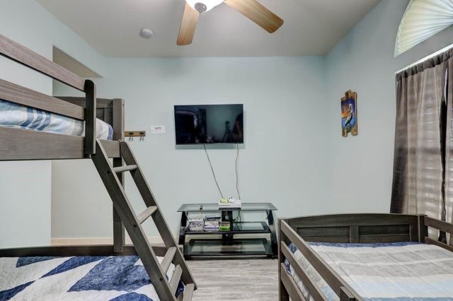 1530 Windy Oaks Dr, Aransas Pass, TX 78336