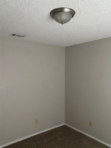 104 Mesa Moor Drive, Glenn Heights, TX 75154