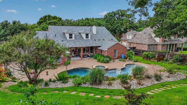 2802 Yorkshire Lane, Southlake, TX 76092