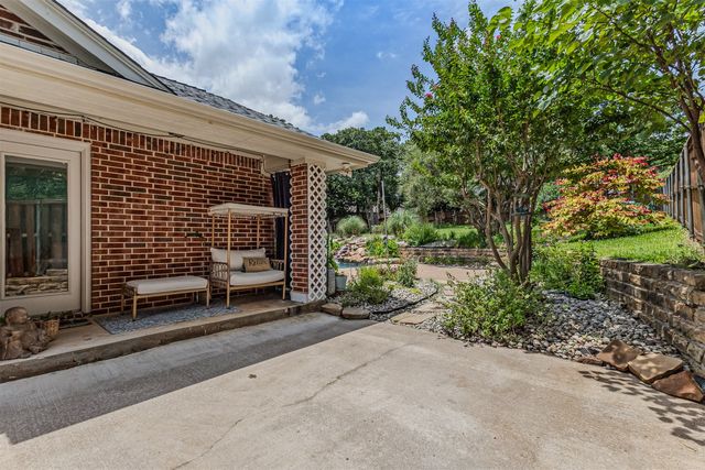 2802 Yorkshire Lane, Southlake, TX 76092