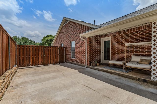 2802 Yorkshire Lane, Southlake, TX 76092