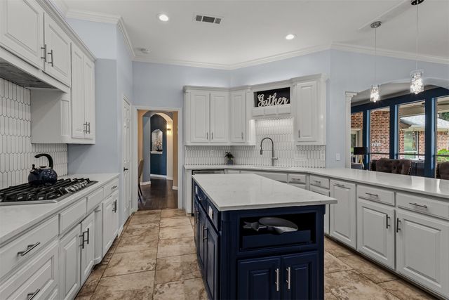 2802 Yorkshire Lane, Southlake, TX 76092