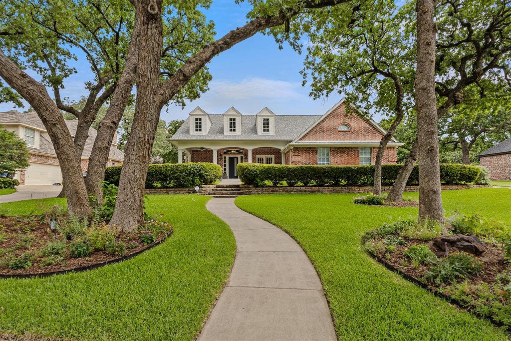 2802 Yorkshire Lane, Southlake, TX 76092