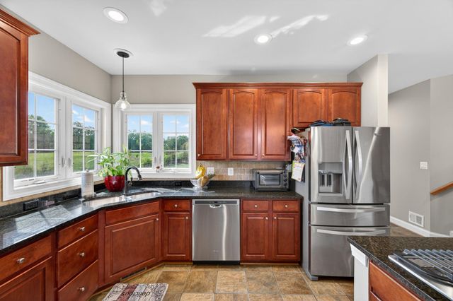 4 JACKSON PL, Middletown, VA 22645