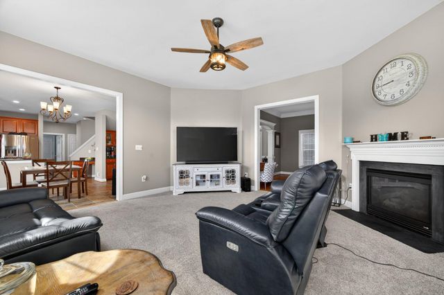 4 JACKSON PL, Middletown, VA 22645