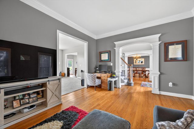 4 JACKSON PL, Middletown, VA 22645