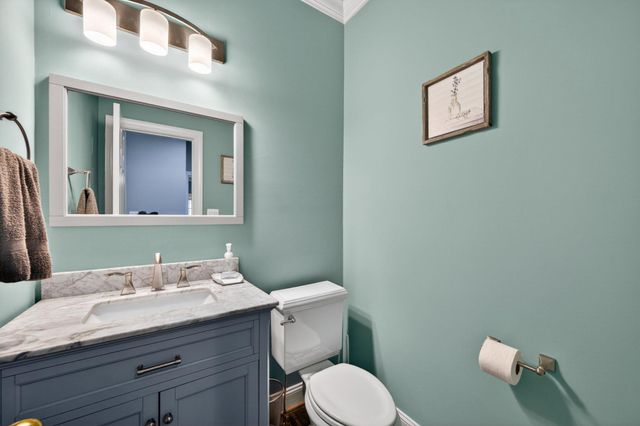 4 JACKSON PL, Middletown, VA 22645