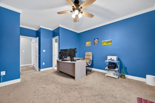 4 JACKSON PL, Middletown, VA 22645