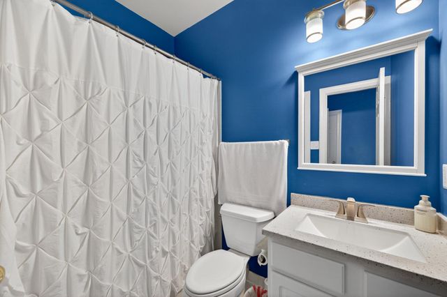4 JACKSON PL, Middletown, VA 22645
