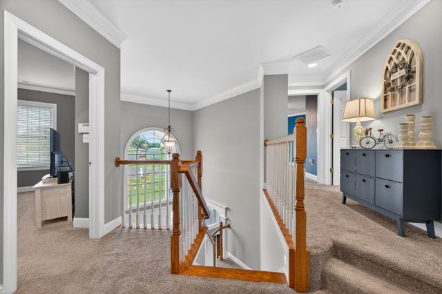4 JACKSON PL, Middletown, VA 22645