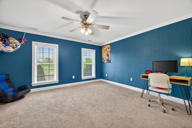 4 JACKSON PL, Middletown, VA 22645