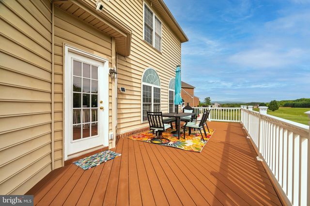 4 JACKSON PL, Middletown, VA 22645