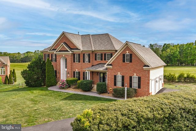 4 JACKSON PL, Middletown, VA 22645