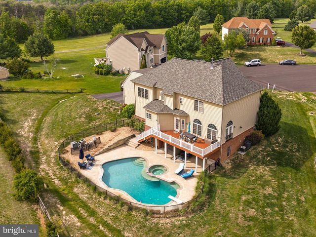 4 JACKSON PL, Middletown, VA 22645