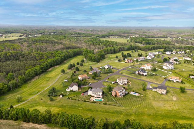 4 JACKSON PL, Middletown, VA 22645