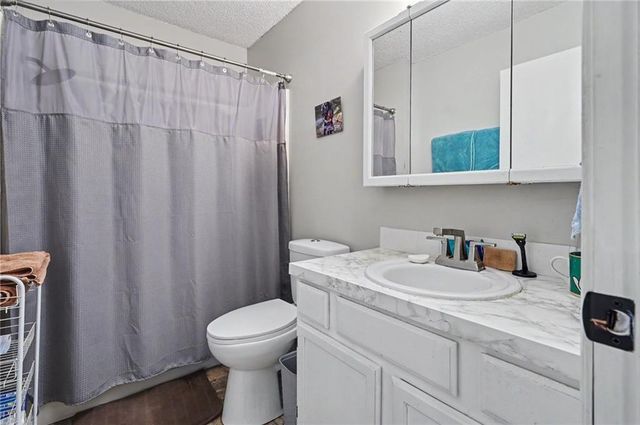 1713 E 21st Terrace, Lawrence, KS 66046