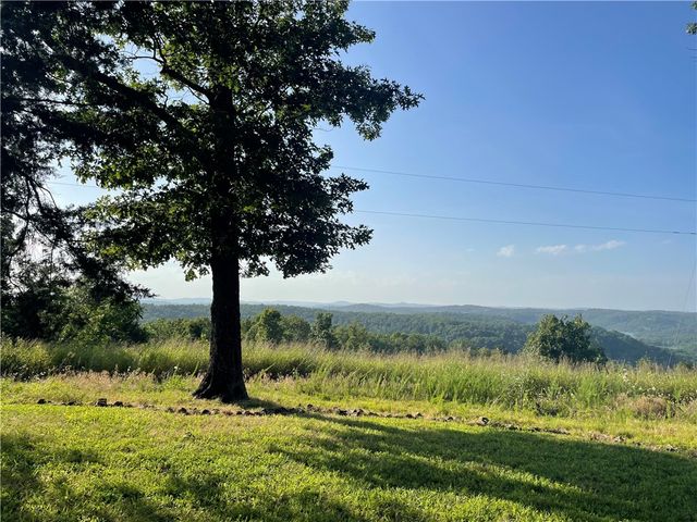 601 County Road 155, Eureka Springs, AR 72632