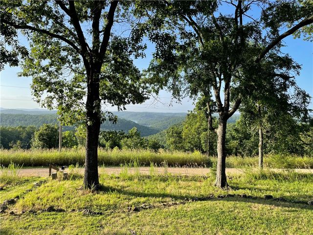 601 County Road 155, Eureka Springs, AR 72632