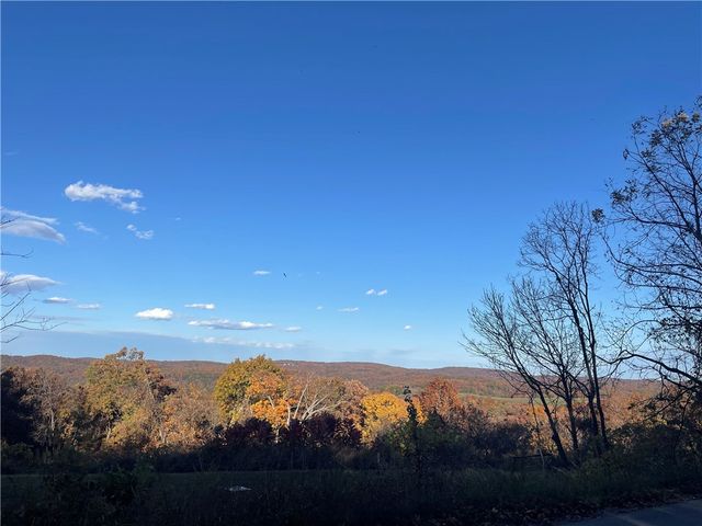 601 County Road 155, Eureka Springs, AR 72632