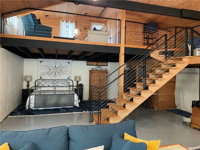 601 County Road 155, Eureka Springs, AR 72632
