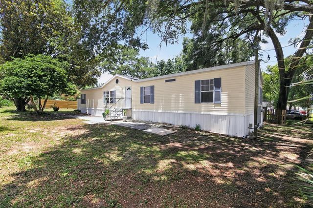 102 THIRD STREET, Lady Lake, FL 32159