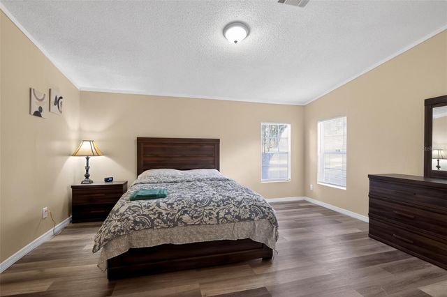 102 THIRD STREET, Lady Lake, FL 32159