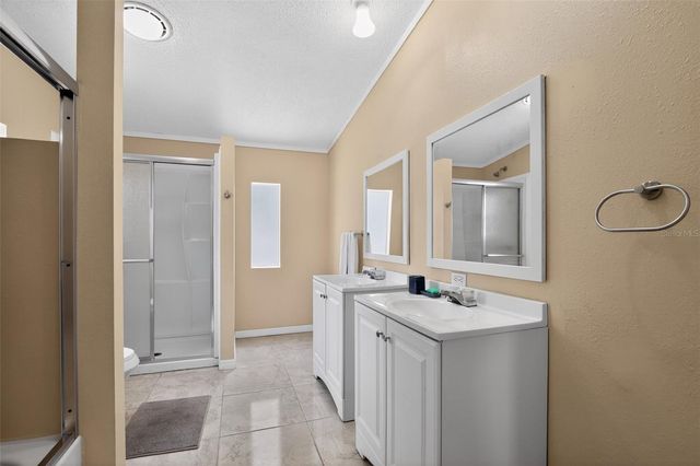 102 THIRD STREET, Lady Lake, FL 32159