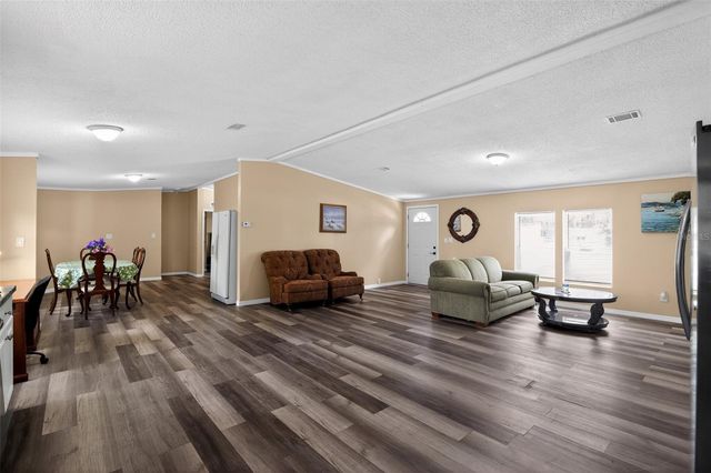 102 THIRD STREET, Lady Lake, FL 32159