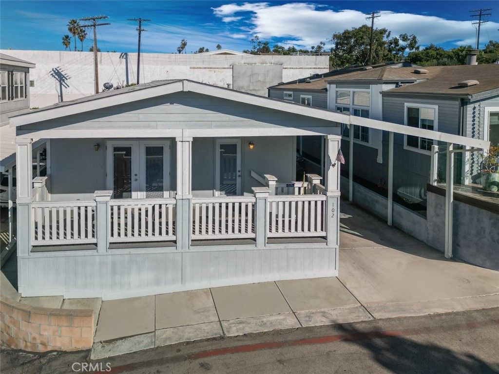 Image 32 of property listing at 102 BAY DRIVE, San Clemente, CA 92672