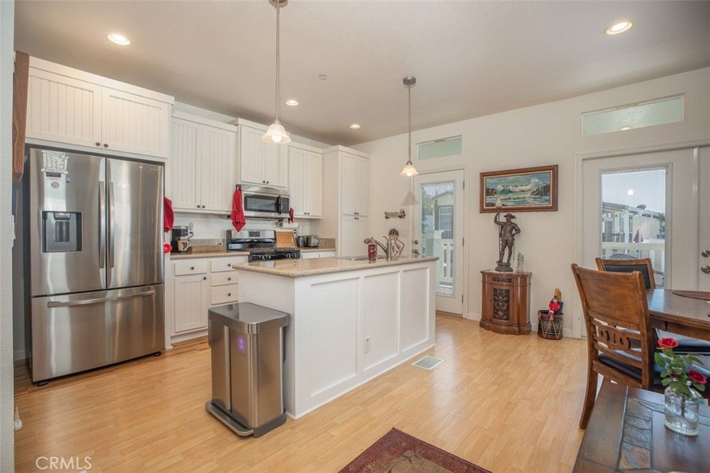 Image 4 of property listing at 102 BAY DRIVE, San Clemente, CA 92672