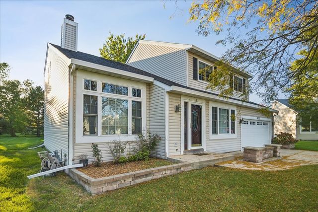18073 W Stockton Court, Gurnee, IL 60031