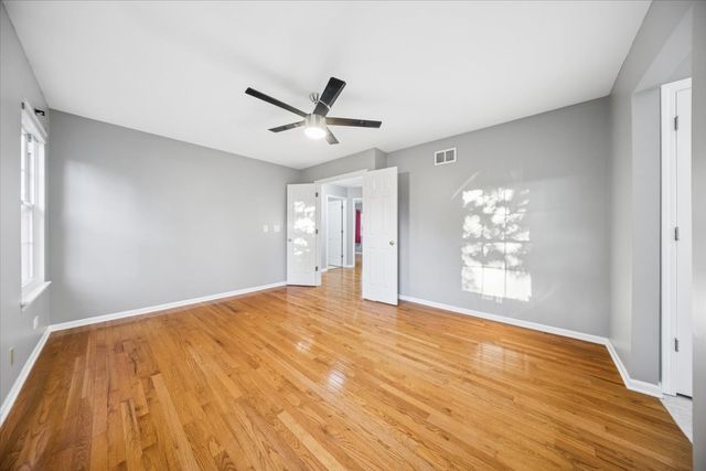 18073 W Stockton Court, Gurnee, IL 60031