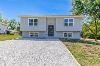 1414 BUCHANAN ST, Moberly, MO 65270