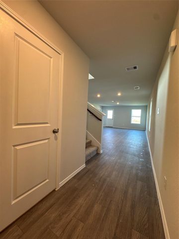 853 Road 590114, Cleveland, TX 77327